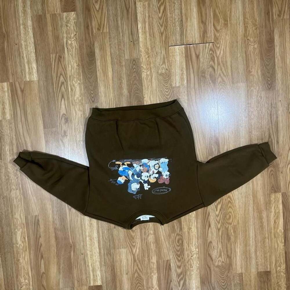 Sasa Mickey & Friends Graphic Crewneck Sweatshirt Brown